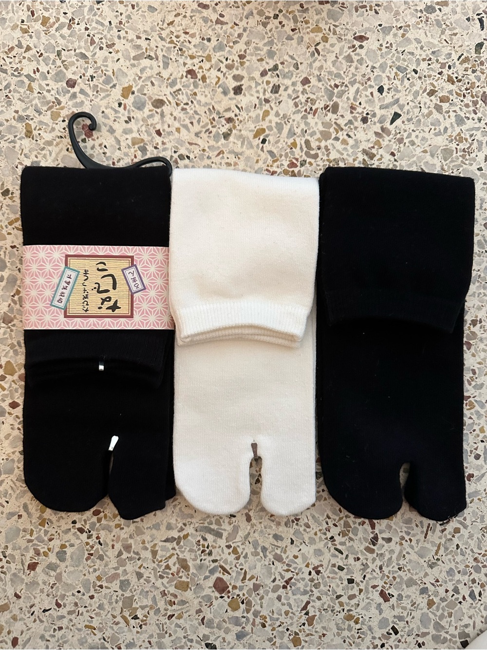 3-Pair Japanese Tabi Black & White Flip Flop Socks NWT